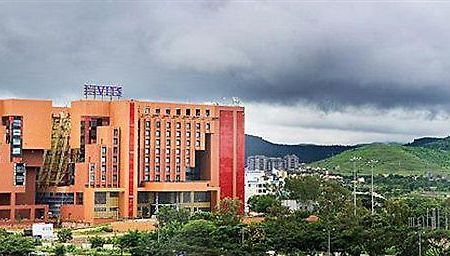 Vits Hotel ปูเน่ ภายนอก รูปภาพ