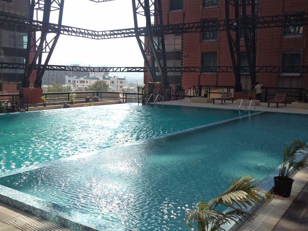 Vits Hotel ปูเน่ ภายนอก รูปภาพ
